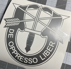 Vinyl Decal – U.S. Army Special Forces Crest, Various Sizes & Colors