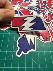 Nebraska Stealie – Grateful Dead – Laminated Vinyl Sticker 1.5″x3″