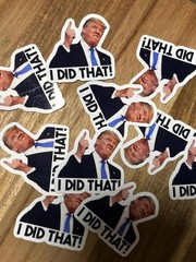 Trump “I DID THAT!” Vinyl waterproof Stickers 100pc Decals Car Gas Pump