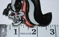 Suncatcher Pepe Le Pew Looney tunes Plastic Multicolor Approximately 3″ X 3″