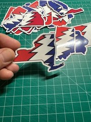 New York Stealie – Grateful Dead – Laminated Vinyl Sticker 2.5″x3″